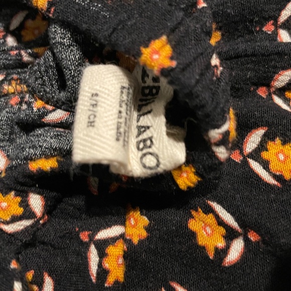 Billabong Romper - Picture 4 of 5